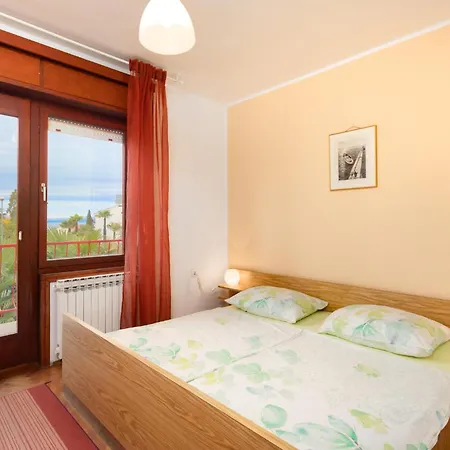 Apartment Cozy In With Wifi Malinska
